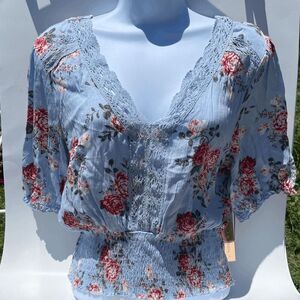 🔥4/$25 Almost Famous Women’s Floral Cropped Blouse Blue Large